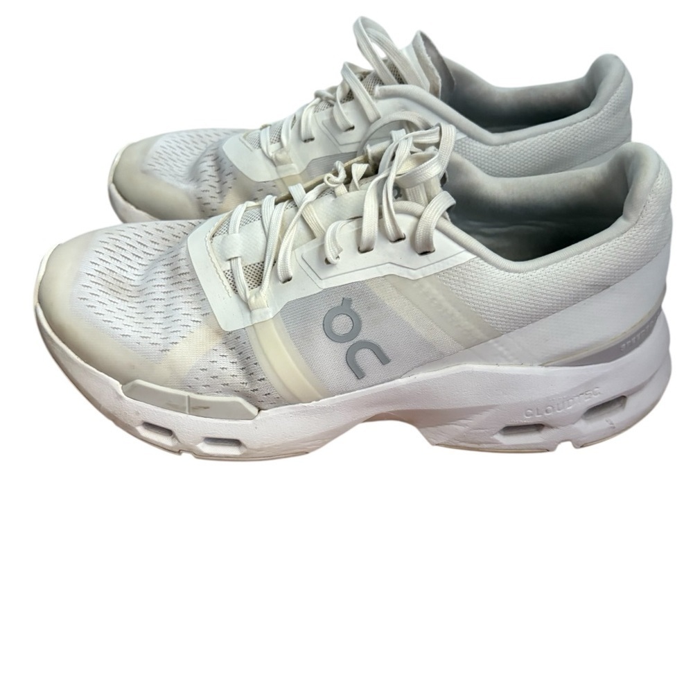 On Running Cloudpulse White | Frost Women's Sneakers sz 8.5 preloved